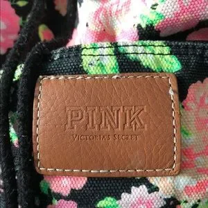 PINK Victoria display picture 3